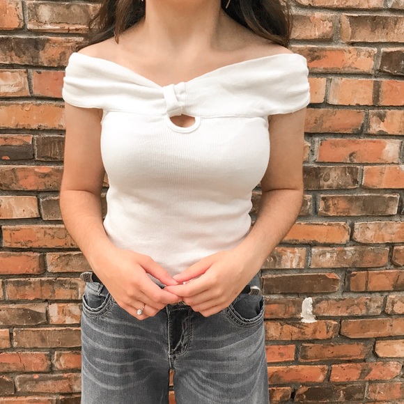 none Tops - Off the shoulder white top